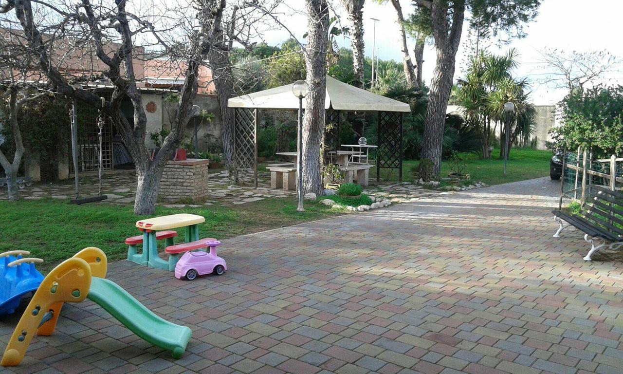 לינה וארוחת בוקר סן קטאלדו Casina Delle Arti מראה חיצוני תמונה